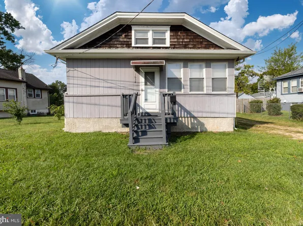 1638 S Delaware St, Paulsboro, NJ 08066