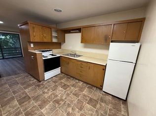 1127 S 10th St #8, Coos Bay, OR 97420