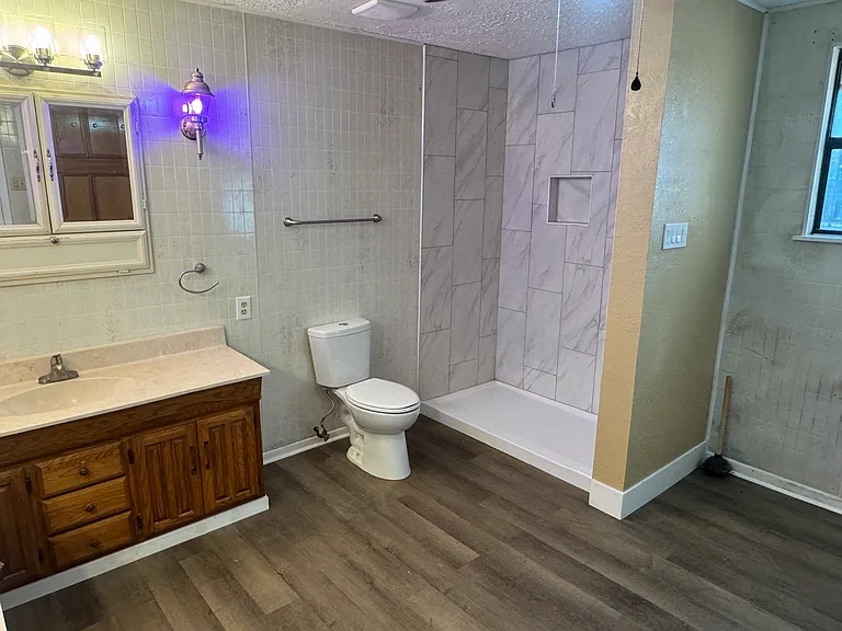 5525 Anderson St — Photo 5