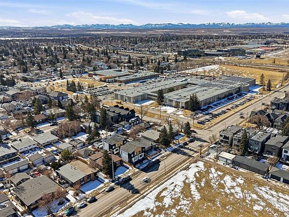 4th image of 2135 N 50th Ave SW