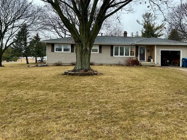 311 W North St, Colfax, IL 61728