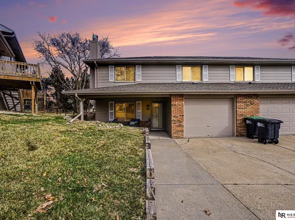 16128 Wright Plz, Omaha, NE 68130