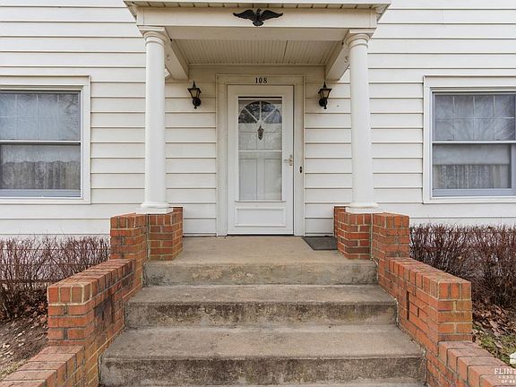 3rd image of 108 7th St