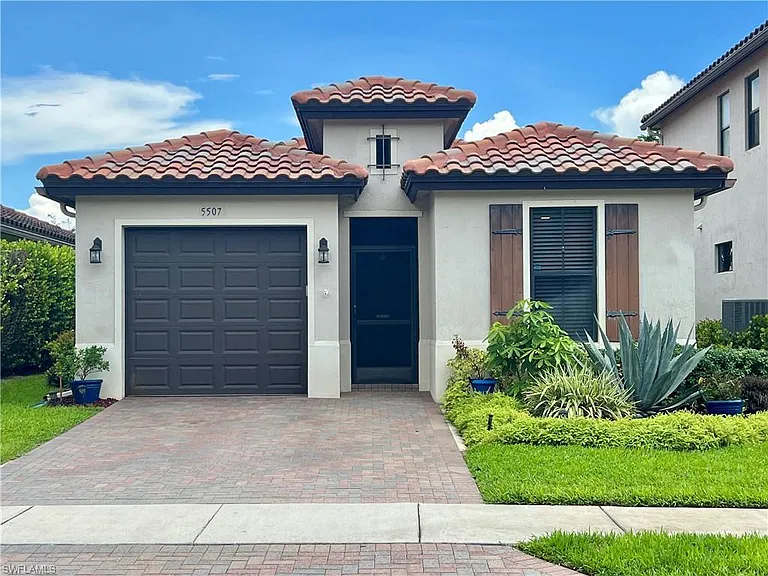 5507 Useppa Dr — Photo 20