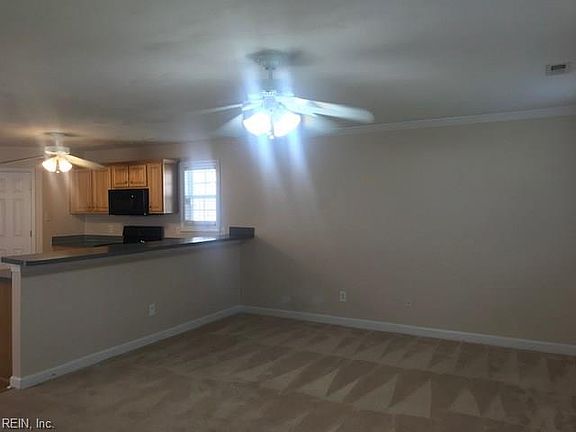 3rd image of 718 Milby Dr