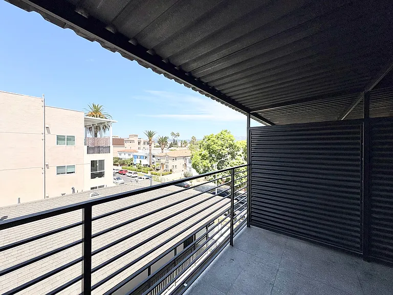 8524 Cashio St #2 — Photo 15