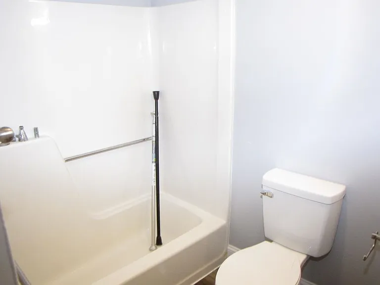 1225 Bodwell Rd #22 — Photo 11