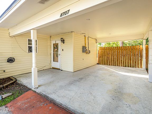 3rd image of 4707 Old Mobile Ave