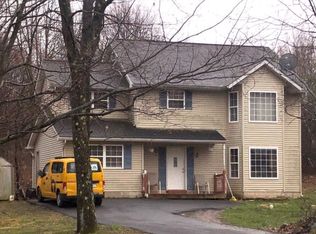 648 Sullivan Trl, Long Pond, PA 18334