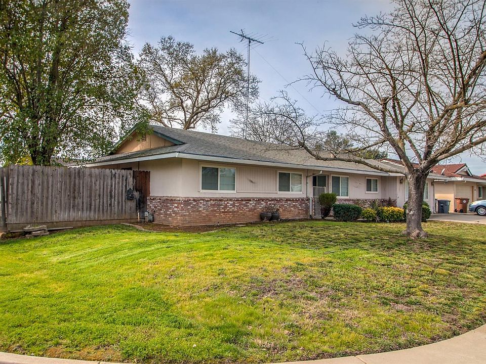 1st image of 8956 Plaza Park Dr