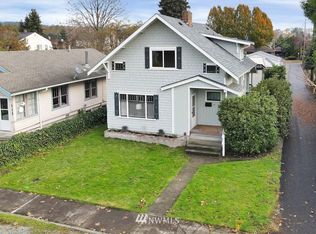 711 3rd St NW, Puyallup, WA 98371