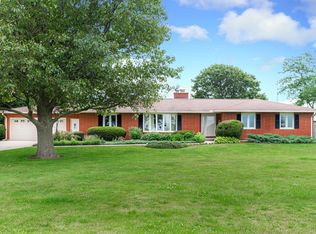 35968 N State Rd, Genoa, IL 60135