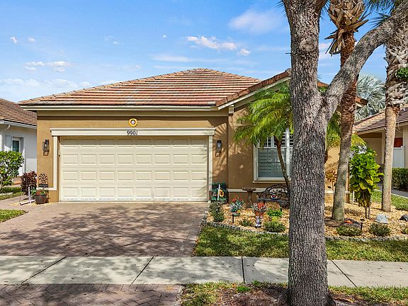3rd image of 9901 SW Eastbrook Circle
