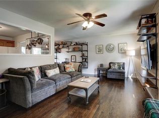 11904 Armitage Dr, Grandview, MO 64030