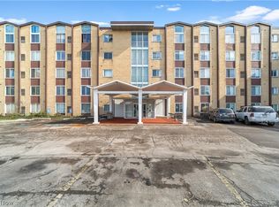 25735 Lorain Rd, North Olmsted, OH