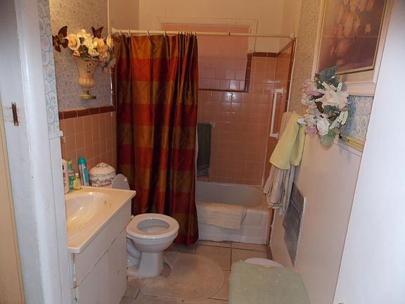 5th image of 3717 Thomason Ave