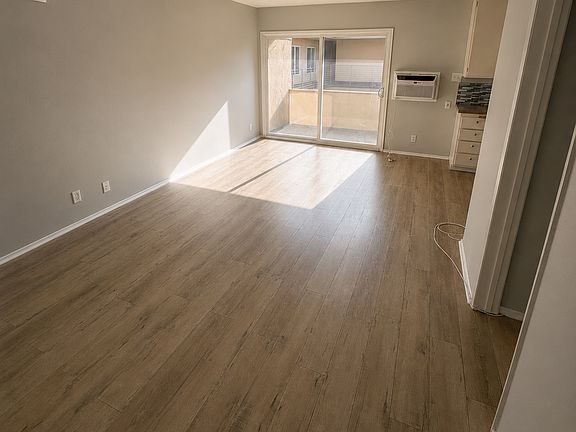 3rd image of 1825 N Cherokee Ave APT 313