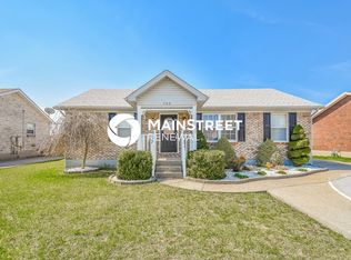 386 Beechcliff Cir, Shepherdsville, KY 40165