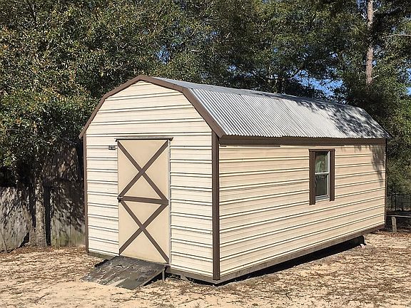 Workshop with electic power