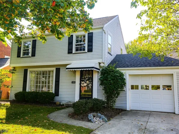 2650 Gasser Blvd, Rocky River, OH 44116