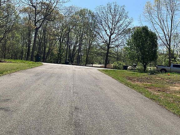 5th image of 5507 Hemlock Ct
