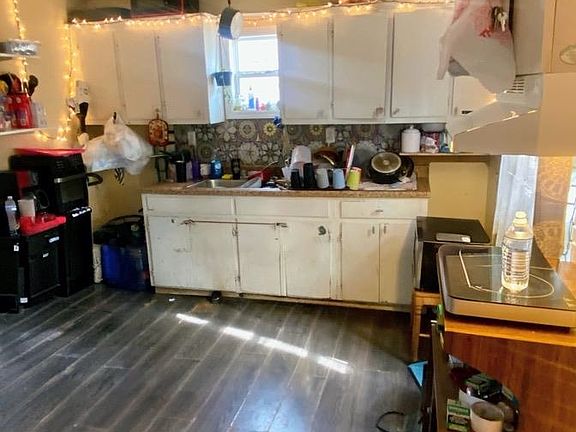 5th image of 29 Oriole Dr