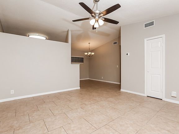 3rd image of 2822 Colfax St
