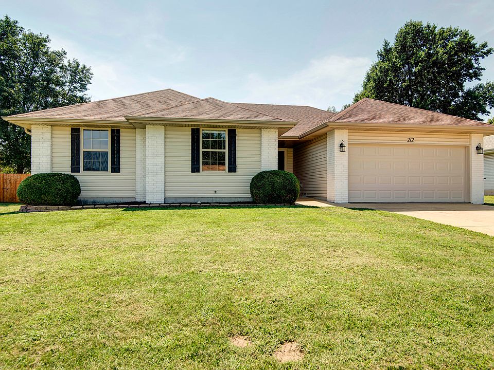 1st image of 212 E Robin Road