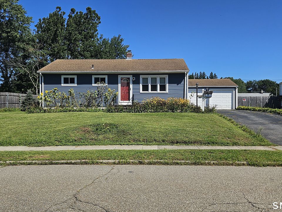 1st image of 32 Riverdale Road