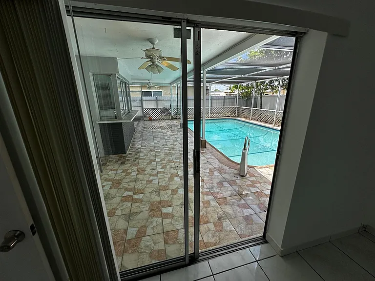 7725 Grandview Blvd — Photo 30