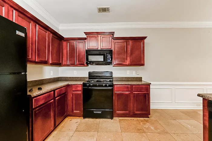 1630 Yukon Ct — Photo 7