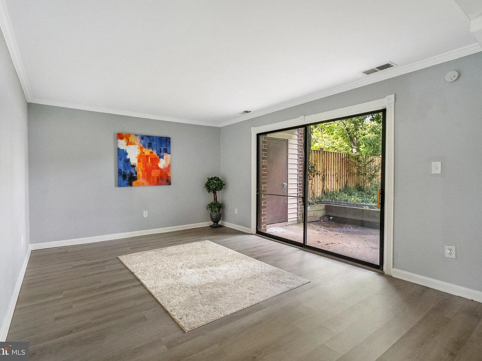 2 bed, 2.0 bath, 1200 sqft, $2,295 — Photo 4