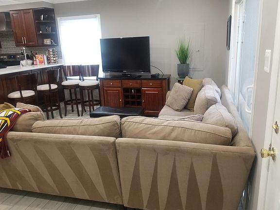 2nd image of 56 N Bedford St #56B