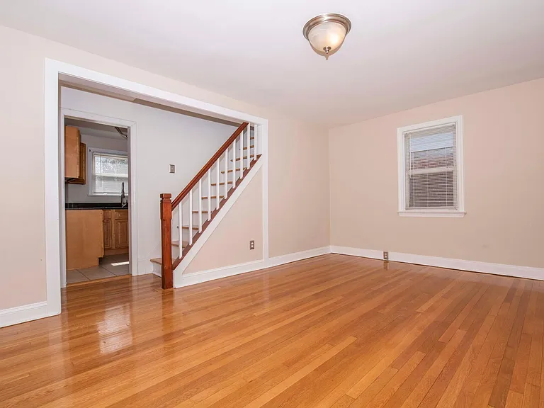 267 Hoover Ave — Photo 12