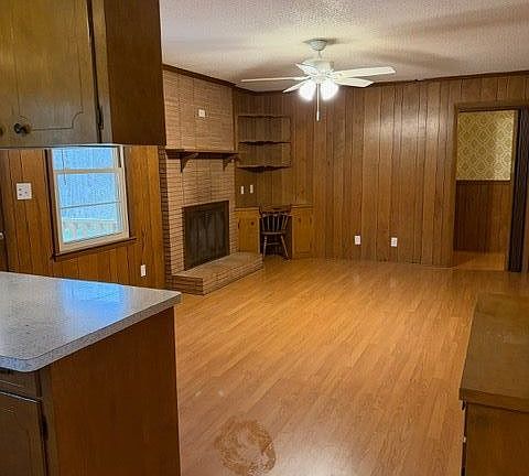 3rd image of 316 Revels Rd