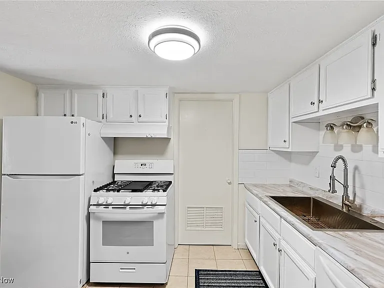 4314 Hyde Park Dr #4 — Photo 12