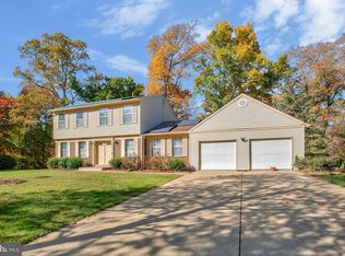 12521 Guinevere Rd, Glenn Dale, MD 20769