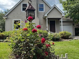 1106 Stump Rd, Skaneateles, NY 13152