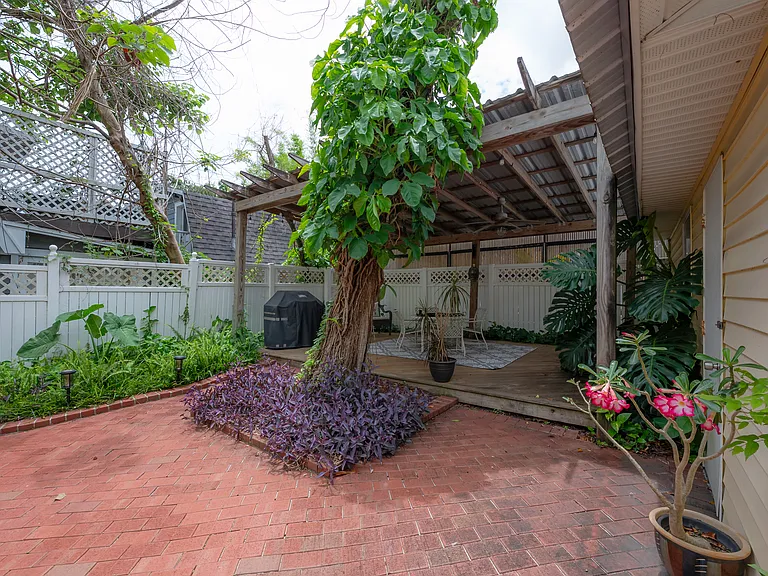 1109 E Patterson St — Photo 48