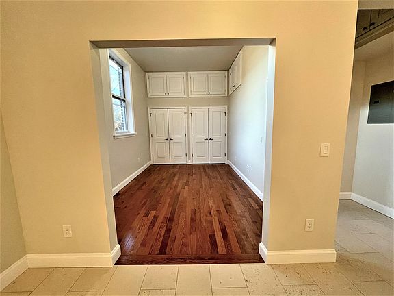 3rd image of 125 Main St #1A