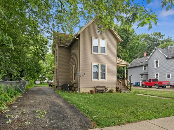 605 Iowa Ave, Aurora, IL 60506