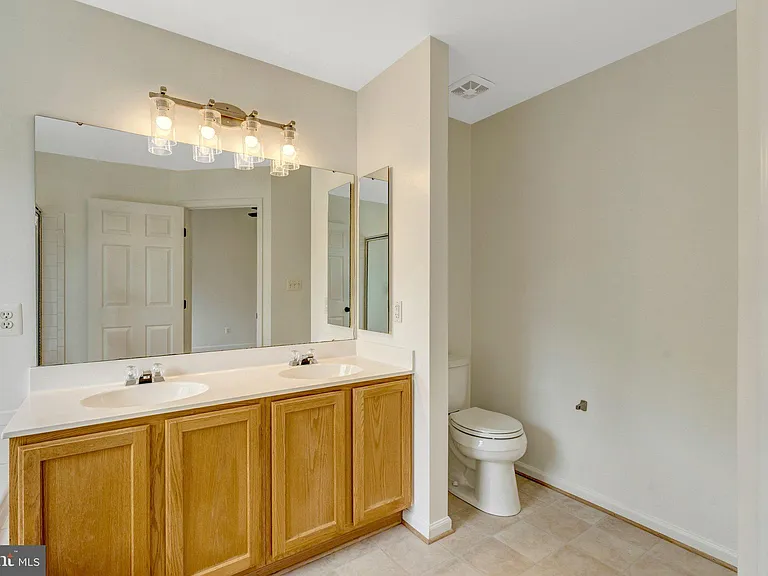7057 Sauvage Ln — Photo 34