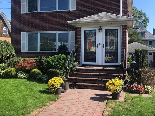 1 Geranium Avenue, Floral Park, NY 11001