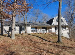 18600 Vixen Dr, Pacific, MO