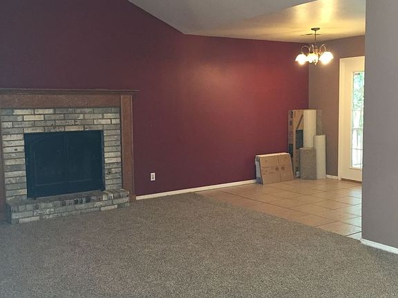 3rd image of 1105 Chickasaw Pl