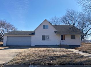 201 S 7th Ave, Villisca, IA 50864