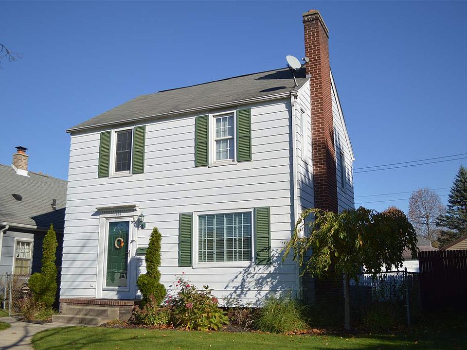1st image of 634 N Wenger Ave