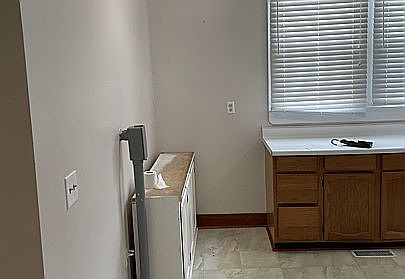 3rd image of 603 College St N