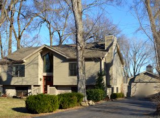 2412 Hyde Park Ave, Holiday Hills, IL 60051