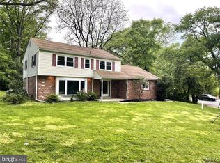 302 E Rose Valley Rd, Wallingford, PA 19086
